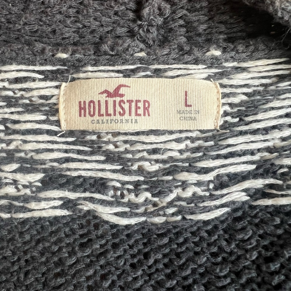 Hollister Navy and White Geometric Cardigan - Picture 5 of 5